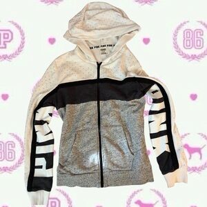 VS Pink rhinestone hoodie 🩶
